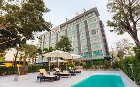 ท็อป วิว โฮเทล (SHA Extra Plus)